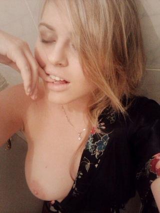  Je cherche un homme célibataire - Annonces rencontres femmes - Paris