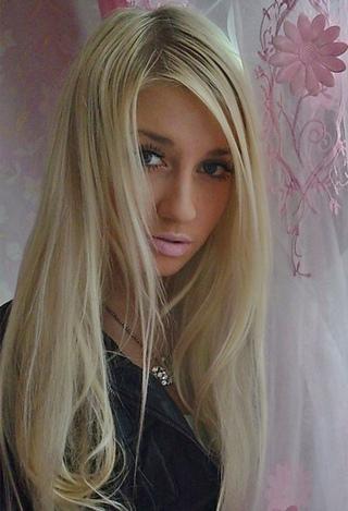  Jeune femme dominatrice - Annonces rencontres femmes - Nantes